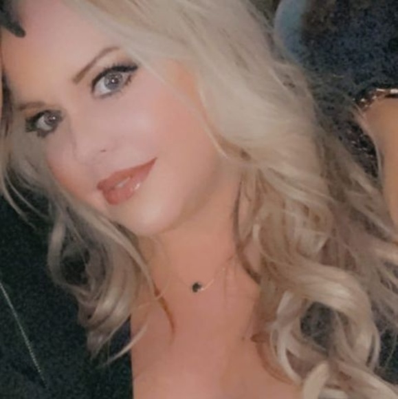 Meet your Posher, Shawna - Picture 1 of 1